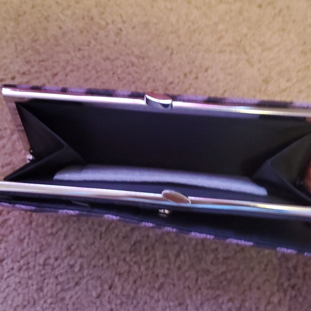 Wallet - Picture 3 of 4